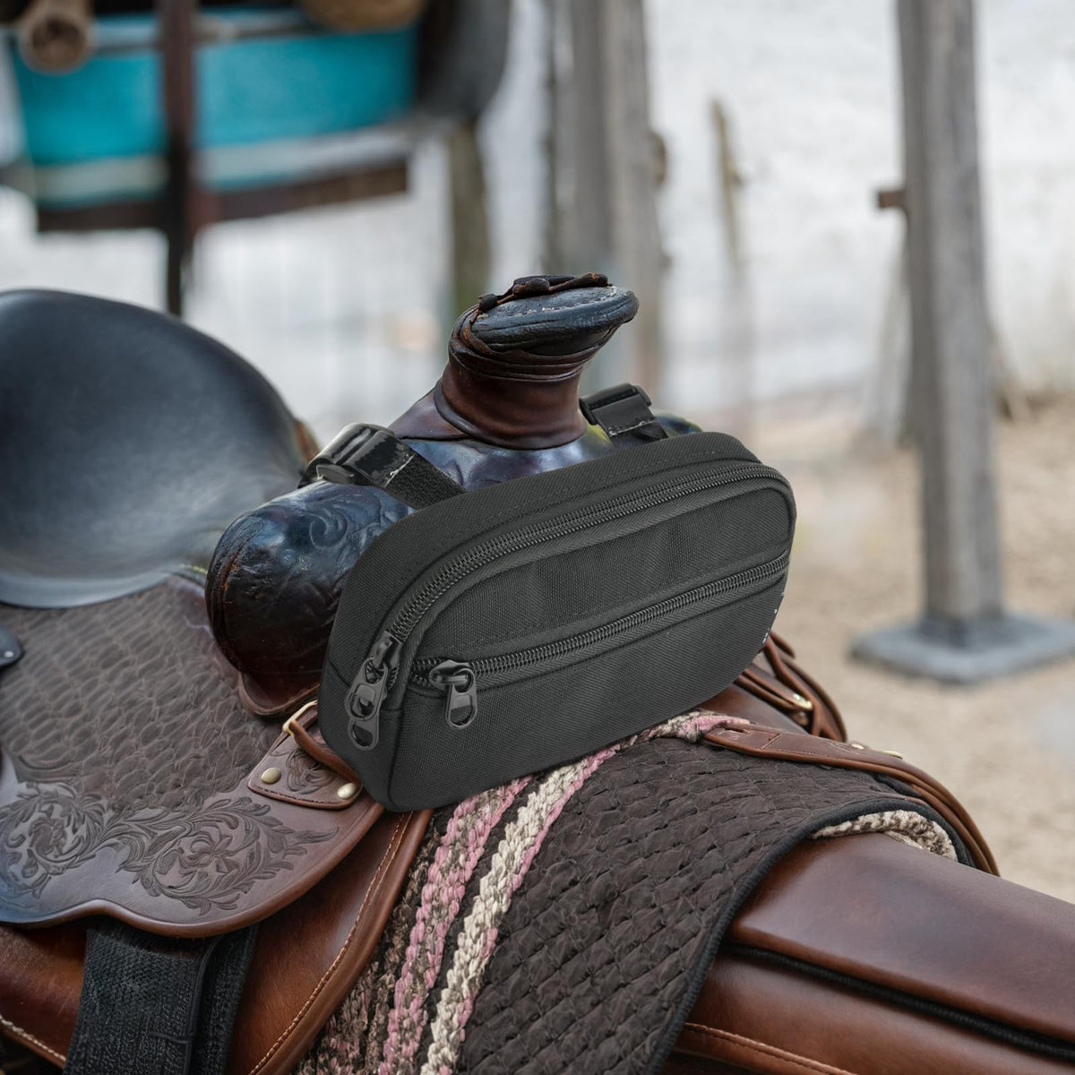 Horse Saddle Bag with Pommel Pocket and Cell Phone Holder J887